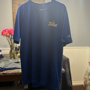 Adidas University of Tulsa Golden Hurricane short sleeve shirt size XL